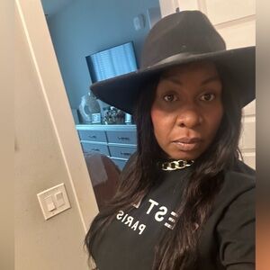 Meet your Posher, Michell